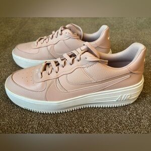 Nike AF1 Women’s Casual Sneaker - Pink